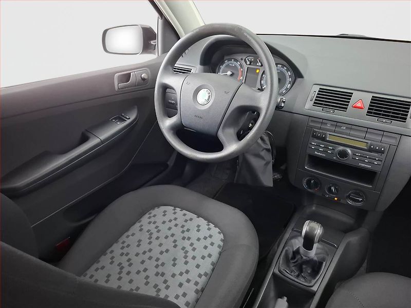 Škoda Fabia (2008) 1.4 16V, dobrý stav - fotka 7 z 13