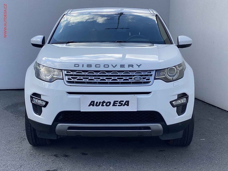 Land Rover Discovery Sport (2017) 2.0 TD4 4x4, AT, bixen, panor - fotka 2 z 21