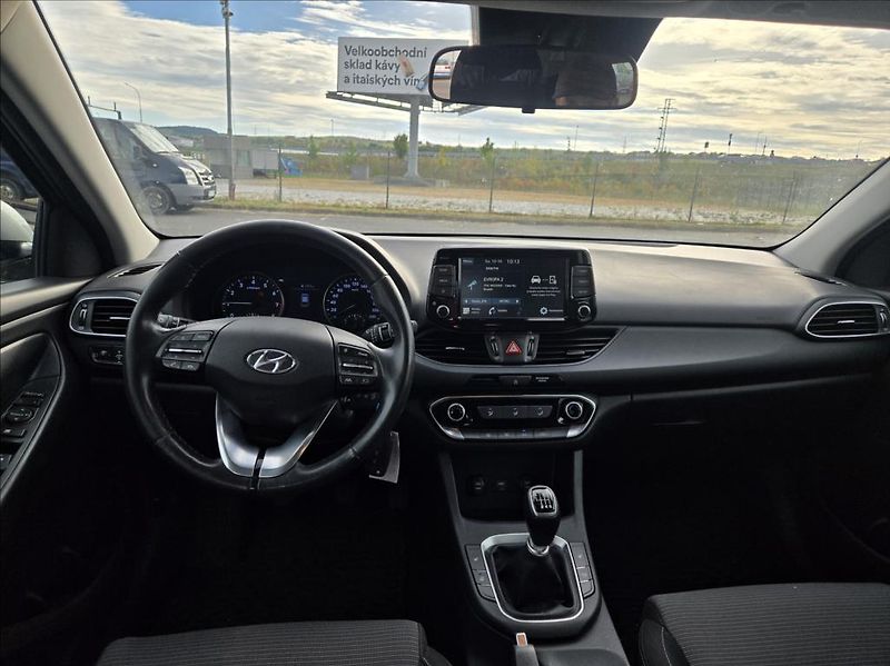 Hyundai i30 1,0 T-GDI  SMART - fotka 14 z 30