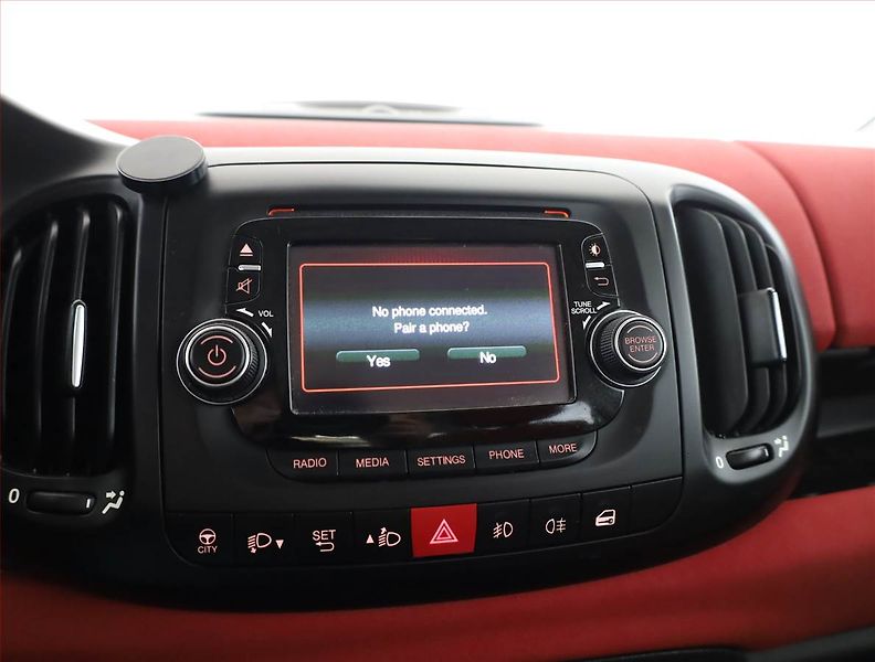 Fiat 500L (2012) 1.4 16V, Tempomat - fotka 13 z 17