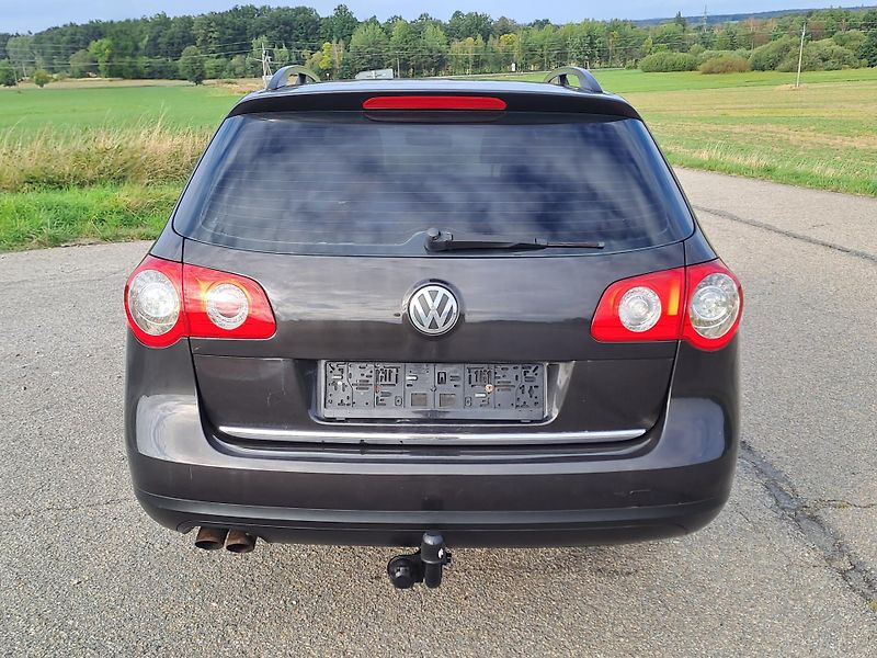 Volkswagen Passat (2006) 2.0 TDi  - fotka 5 z 32