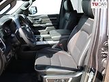 Dodge RAM (2024) 1500 Laramie Night Edition V8 - náhled 12