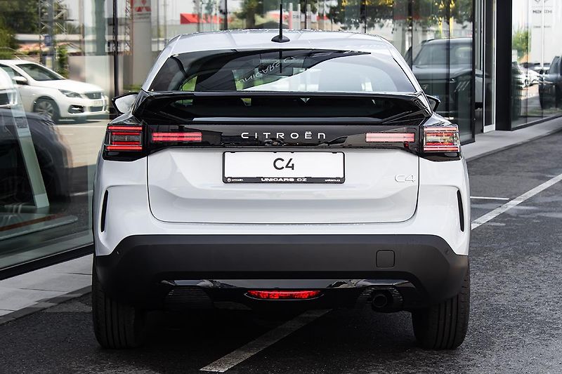 Citroën C4 (2026) 1,2 YOU Hybrid 110k Automat - fotka 6 z 17