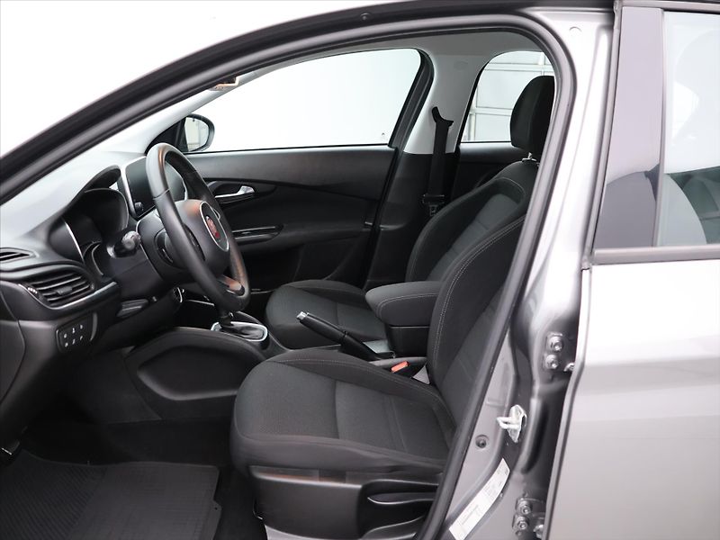 Fiat Tipo 1,6 MultJet 88kW Automat - fotka 10 z 24