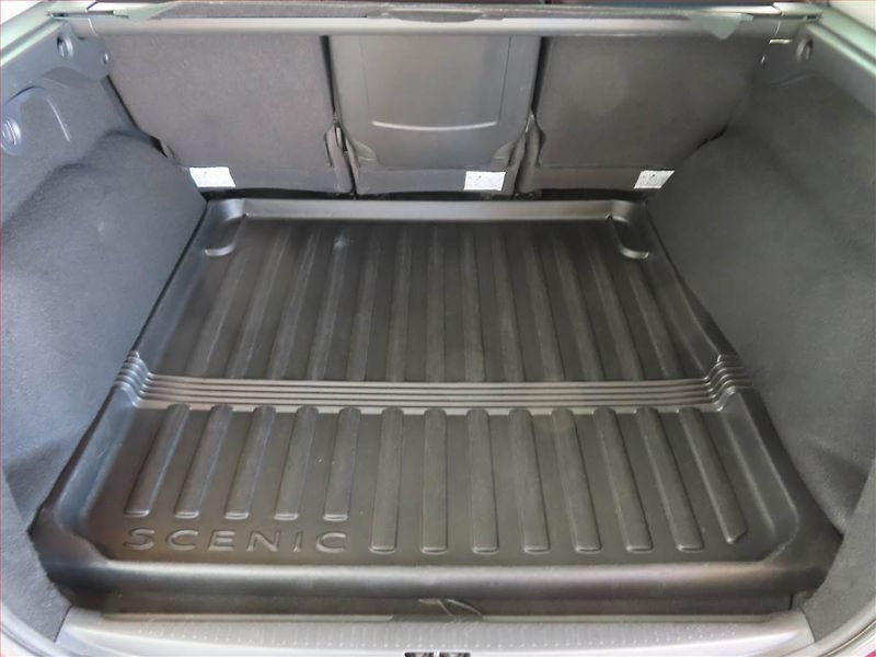 Renault Grand Scénic (2012) 1.5 dCi, Automat, Navi - fotka 13 z 14