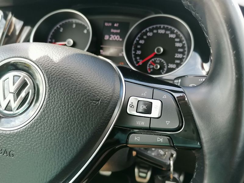 Volkswagen Golf (2020) 1.6 TDi IQ.Drive LED,ACC - fotka 21 z 32