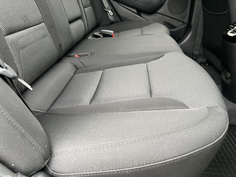 Hyundai i40 1.7CRDi NAVI KAMERA TEMPOMAT - fotka 32 z 46