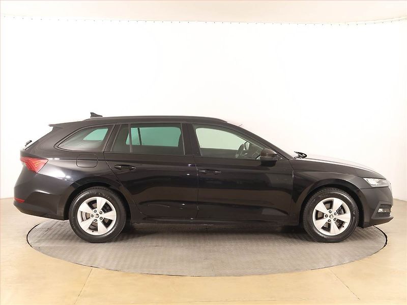 Škoda Octavia (2023) Style 2.0 TDI - fotka 6 z 19