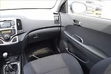 Hyundai i30 1,6 CRDi 66KW COMFORT+ 2XKOLA - náhled 27