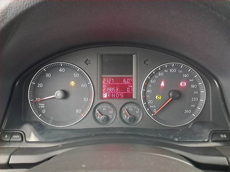Volkswagen Golf (2005) 1.6, Automat, Serv.kniha - fotka 11 z 15