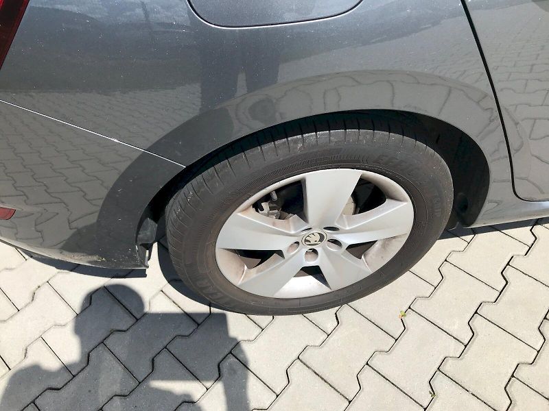 Škoda Scala (2022) 1.0 TSI / 81 kW / 6MP / Ambiti - fotka 17 z 24