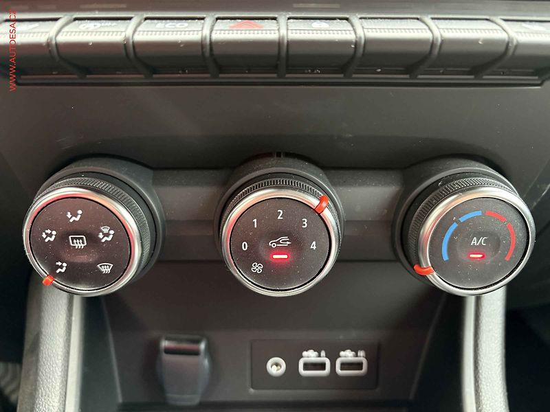 Renault Captur (2024) 1.0TCe, 1.maj,ČR, AC, Tempo - fotka 14 z 15