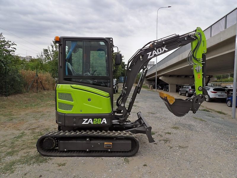 Ostatní (2026) MINI RYPADLO BAGR ZAOX ZA28A - fotka 5 z 20