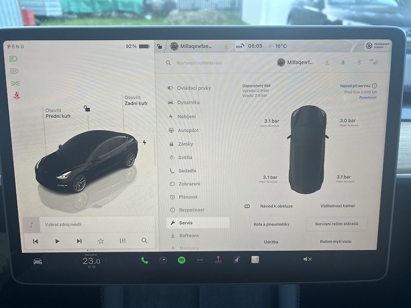 Tesla Model 3 LONG RANGE DUAL MOTOR SOH 96% - fotka 34 z 54