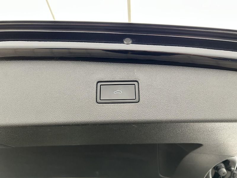 Volkswagen Tiguan Allspace 2.0 TDI 4x4 Elegance - fotka 26 z 27