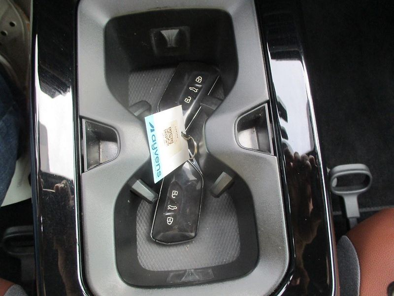 Volkswagen ID.4 150kW/77KWh PRO PERFO TEP.Č*TZ - fotka 21 z 50