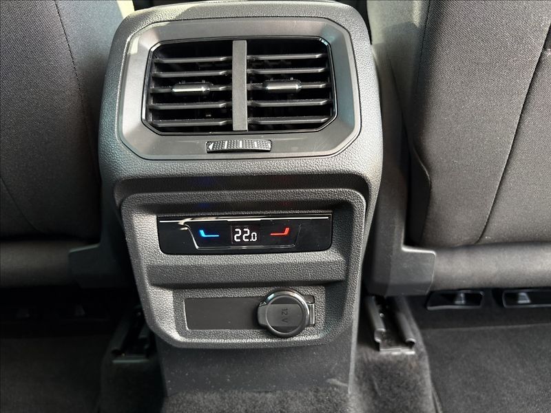 Volkswagen Tiguan 2,0 TDI 110 KW 4M DSG ELEGANCE - fotka 26 z 31