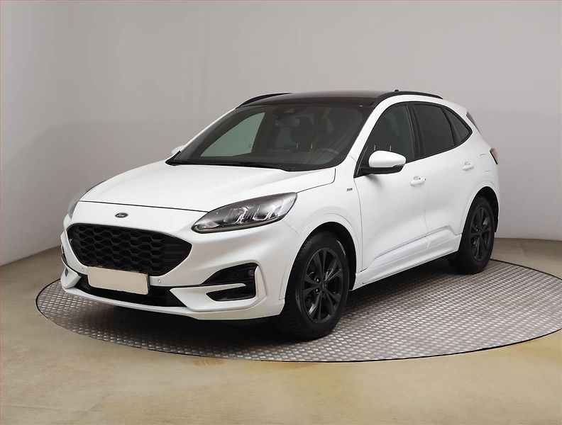 Ford Kuga (2020) 2.0 TDCi - fotka 2 z 24