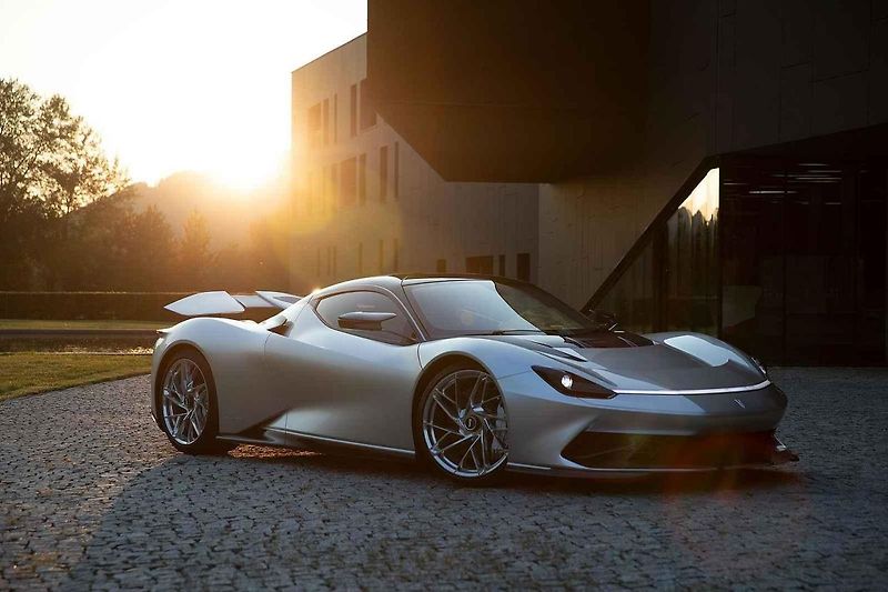 Nový showroom automobilky Pininfarina na Čeladné, foto Pininfarina