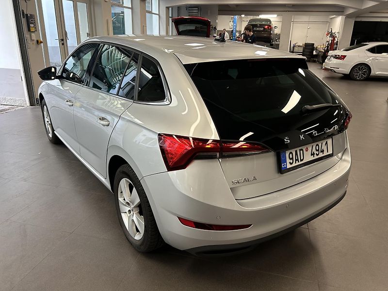 Škoda Scala (2022) 1.0TSi DSG Style LED Virt.kokp - fotka 3 z 26
