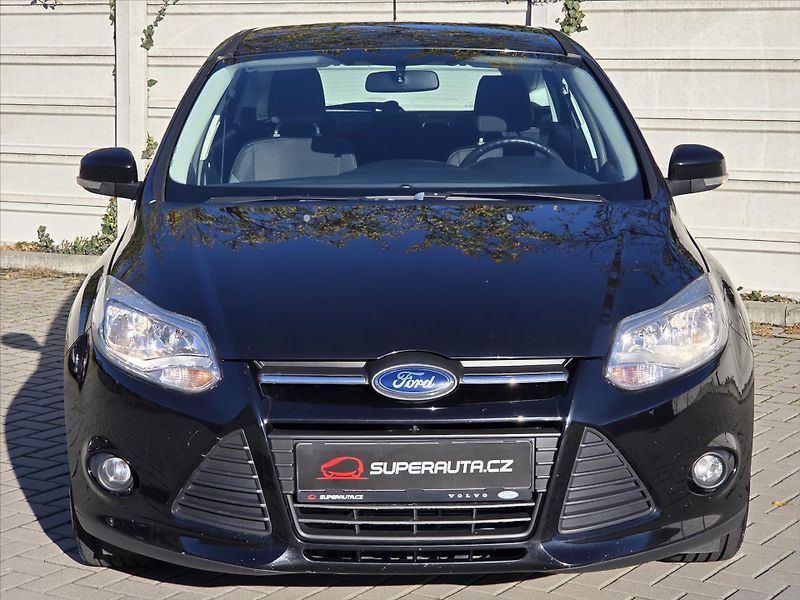 Ford Focus 1,6 Ti-VCT Tažné z. ČR 2.maj 1 - fotka 2 z 22