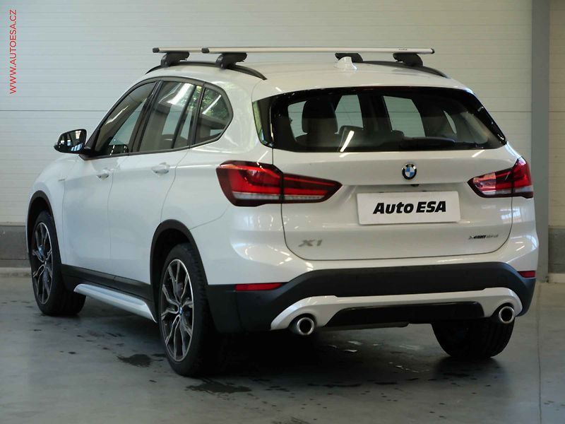 BMW X1 (2019) 2.0D XDRIVE18D, 2.maj,ČR, AT - fotka 6 z 23