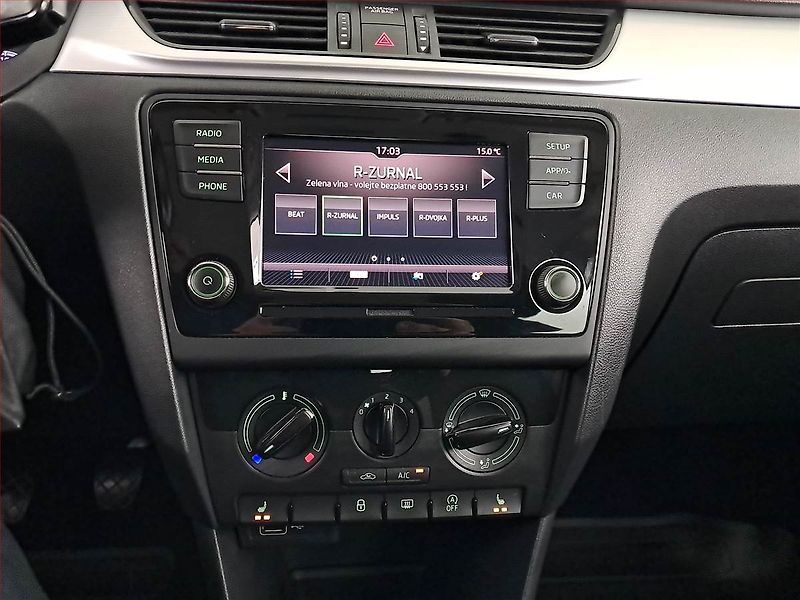 Škoda Rapid (2019) 1.0 TSI, Park. senzory - fotka 12 z 17