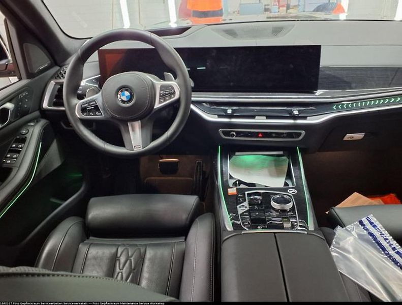 BMW X7 xDrive40d - fotka 8 z 8