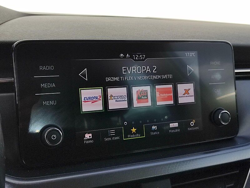 Škoda Scala (2020) Style 1,6 Tdi 85 Kw - fotka 18 z 34