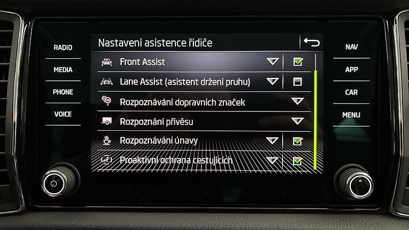 Škoda Kodiaq 2.0 TDI DSG 4x4 Style - fotka 27 z 31