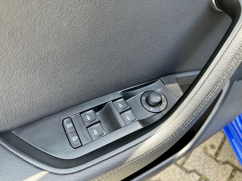 Škoda Superb (2021) 1.5 TSI 110kW ACT Style Combi - fotka 10 z 26