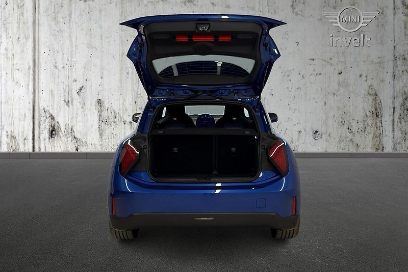 Mini Cooper SE - fotka 4 z 13