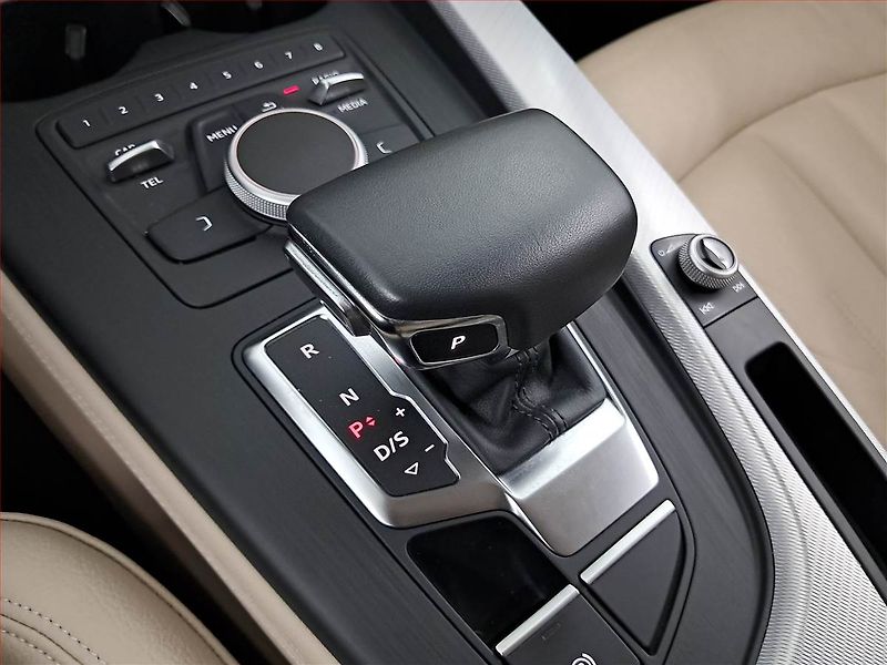 Audi A5 (2017) 2.0 TFSI - fotka 13 z 23