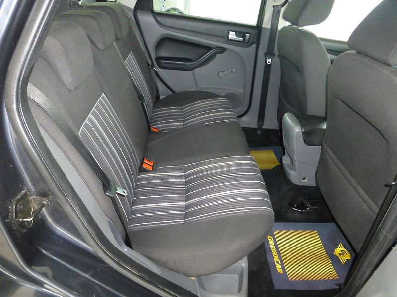 Ford Focus (2010) 1,6TDCI*KLIMA*TAŽNÉ**NAVIGACE - fotka 19 z 22