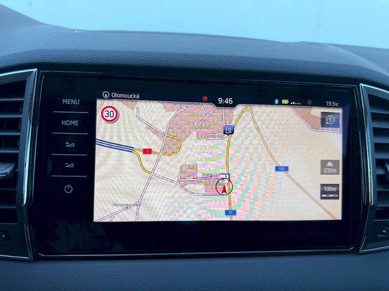 Škoda Karoq (2018) 1.5TSI 110kW DSG Style Pano Ků - fotka 16 z 35