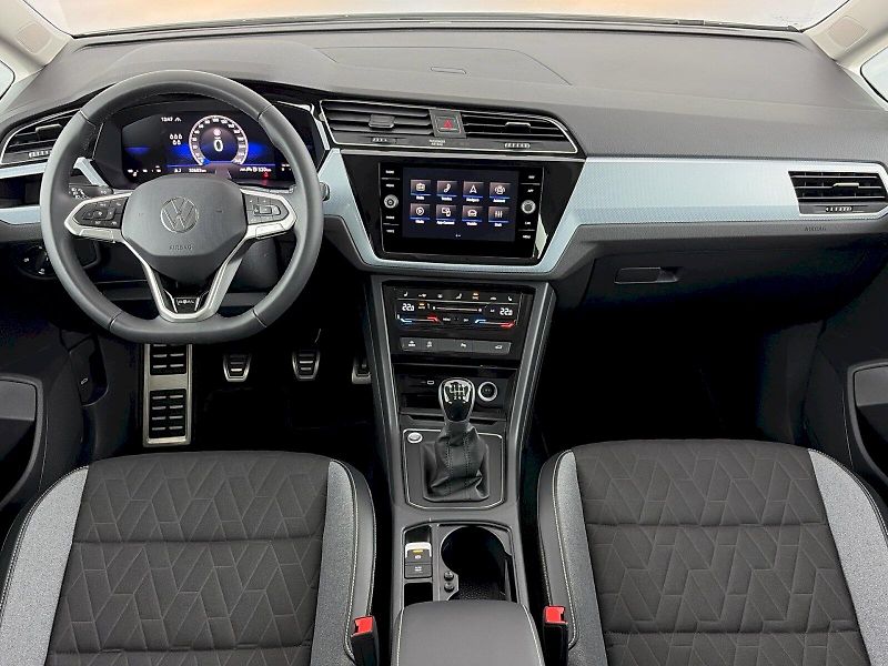 Volkswagen Touran (2025) Comfortline GOAL 1.5 TSI 110kW - fotka 5 z 32