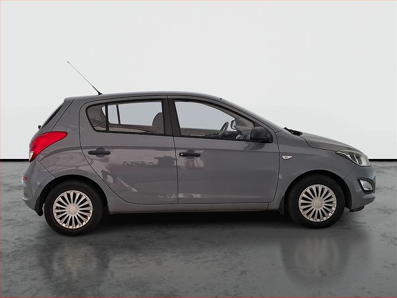 Hyundai i20 (2014) 1.2 - fotka 6 z 14