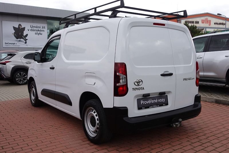 Toyota ProAce 1.5 D4-D 100 - 6 MT Active Car - fotka 6 z 25
