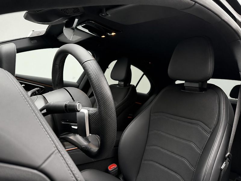 Mercedes-Benz Třídy E E450d 4Matic - fotka 7 z 10