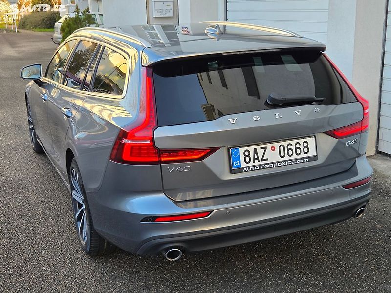 Volvo V60 (2020) 2.0 D4 AWD 4x4 Automat - fotka 6 z 37