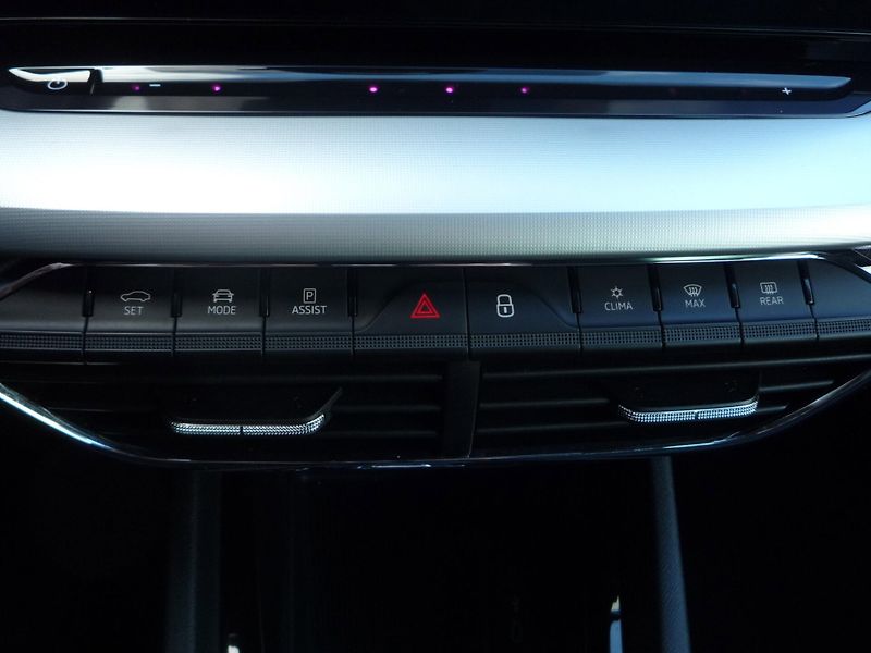 Škoda Octavia (2023) 2,0TDi 110kW DSG STYLE Plus - fotka 12 z 14