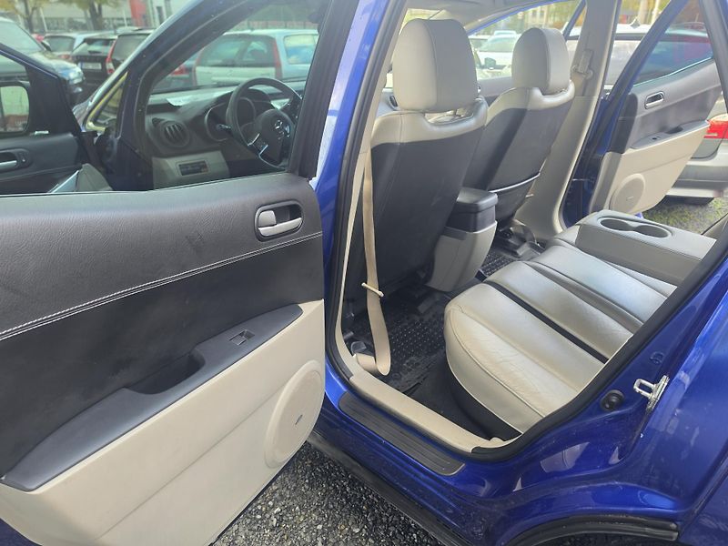 Mazda CX-7 2.3i 191kw Bose Xenon  - fotka 23 z 29