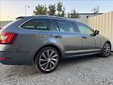 Škoda Octavia 2,0 TSI 140kW DSG L&K 4x4 DPH - náhled 17