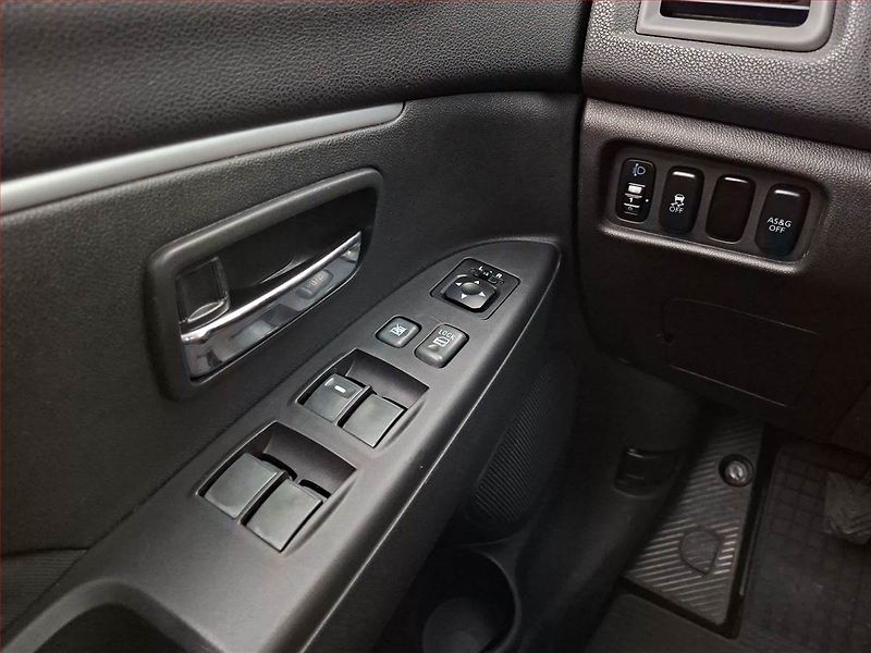 Mitsubishi ASX (2013) 1.8 DI-D MIVEC, 4X4, Tempomat - fotka 17 z 17