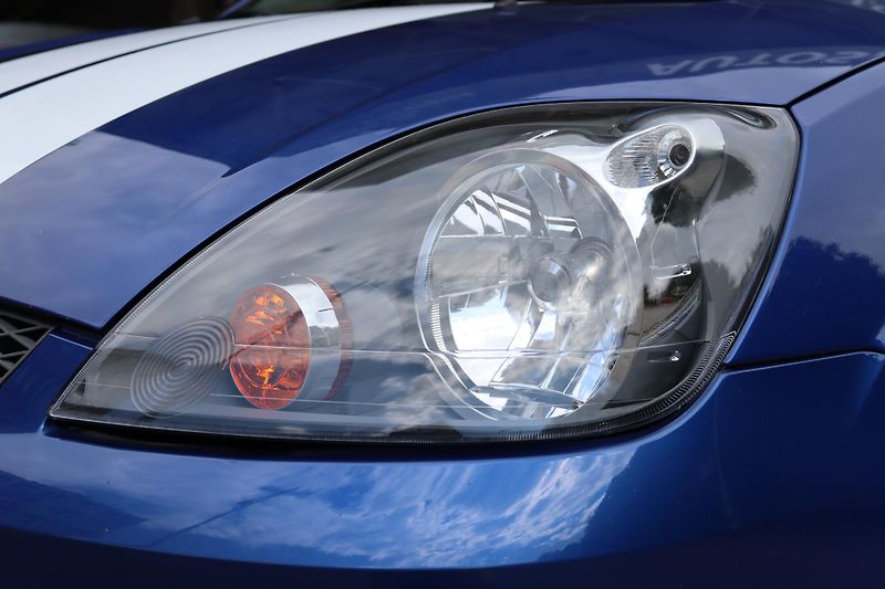 Ford Fiesta ST 2.0i 110kW - fotka 4 z 49