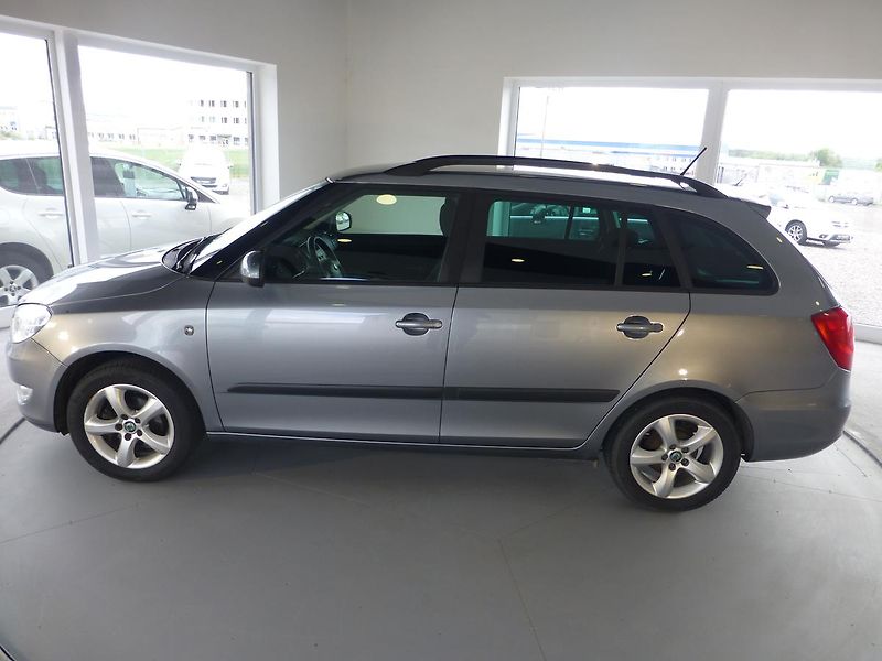 Škoda Fabia (2011) 1,2TSI**ALU KOLA**KLIMATIZACE* - fotka 8 z 21