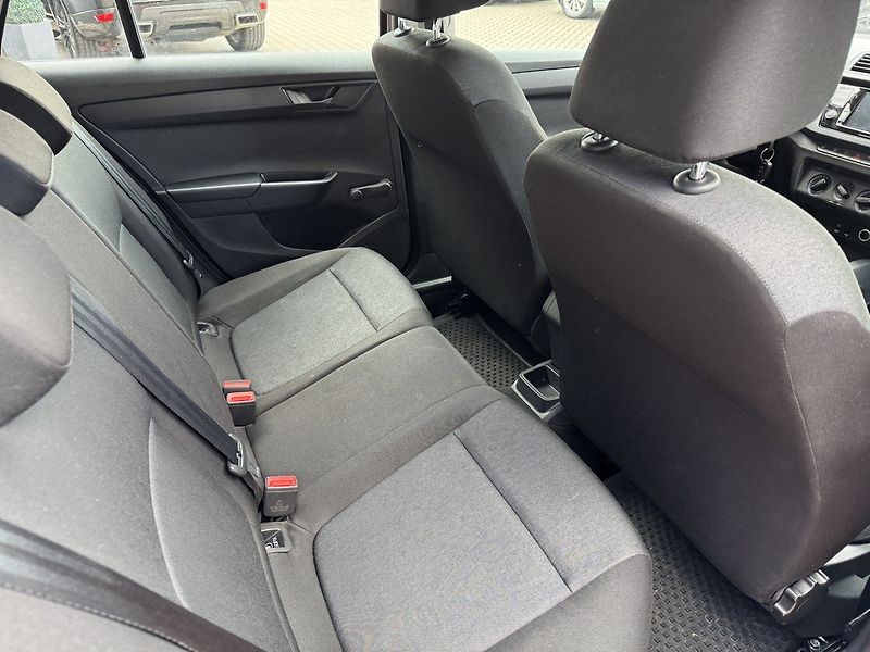 Škoda Fabia (2016) 1.2TSi Active Klimatizace - fotka 18 z 50
