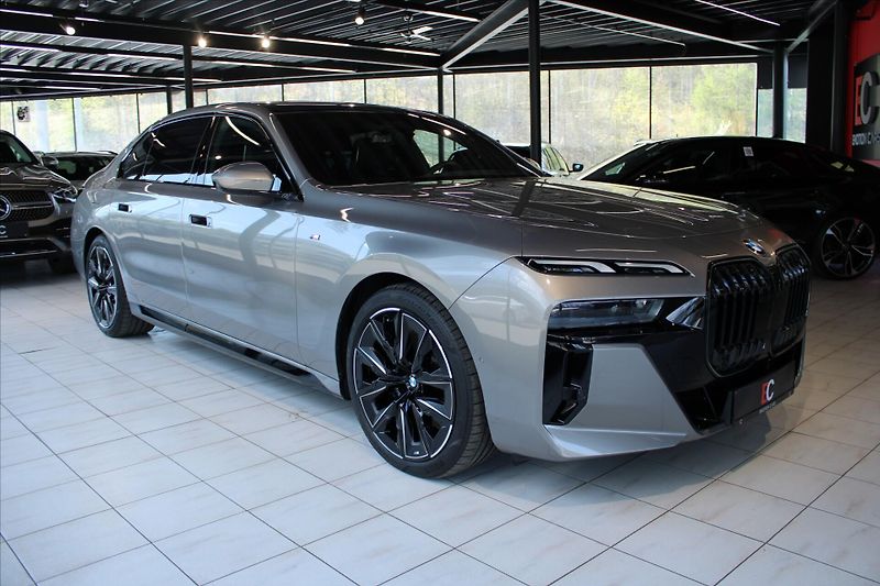 BMW Řada 7 740d xDrive M Sport Pro ExLoun - fotografie inzerátu