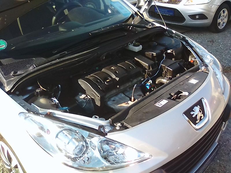 Peugeot 307 (2007) 1.6i 16V SW, kola navíc - fotka 28 z 32