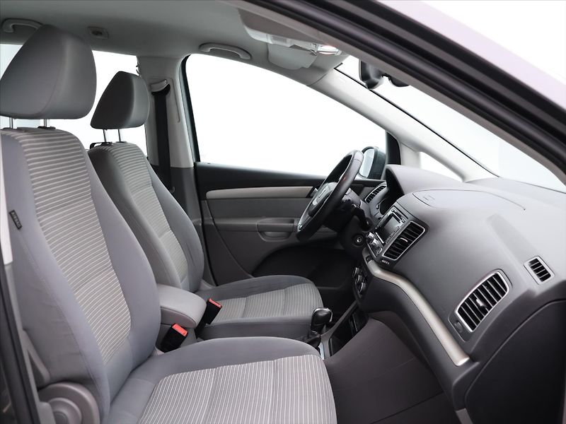 Seat Alhambra 2,0 TDI 125kW DSG Style DPH - fotka 11 z 33